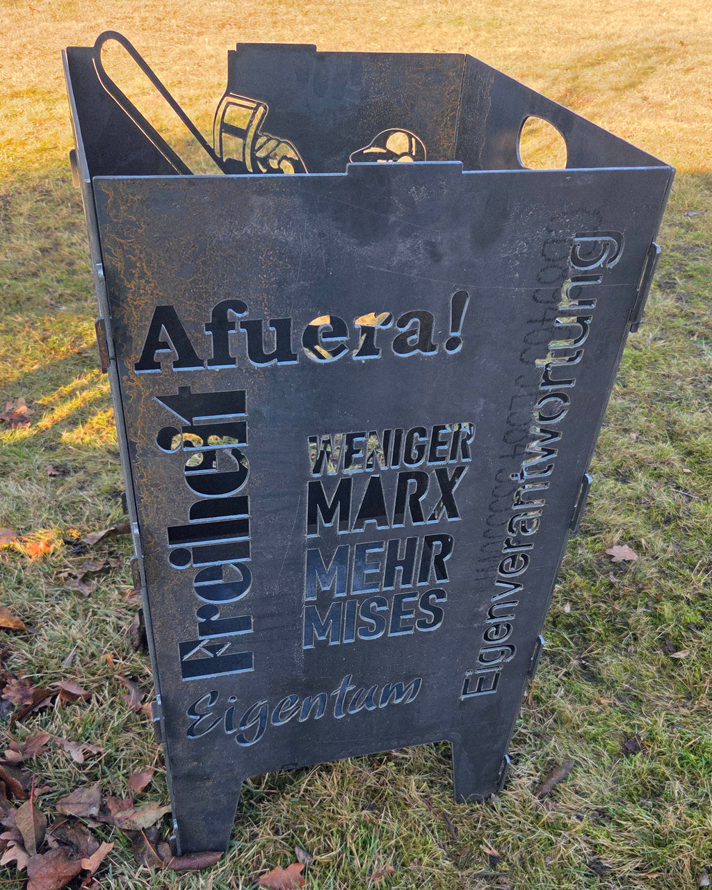 Feuertonne „Afuera“