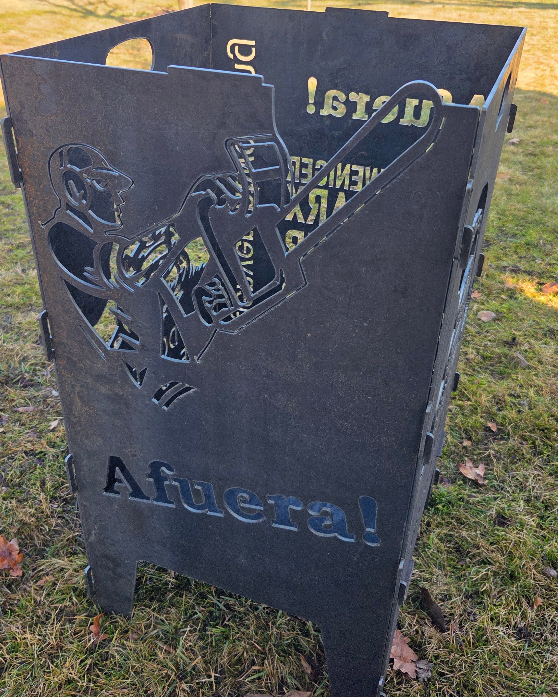 Feuertonne „Afuera“